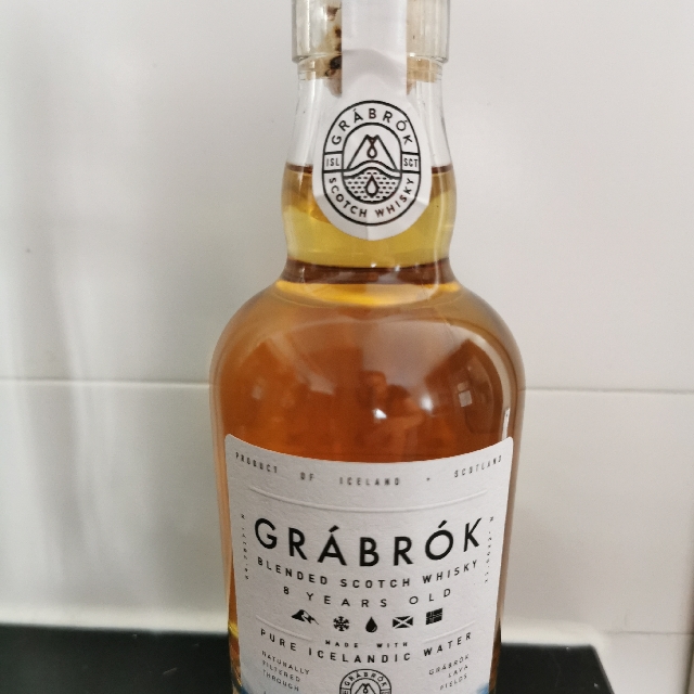 Grabrok blended scotch whisky 8 years old