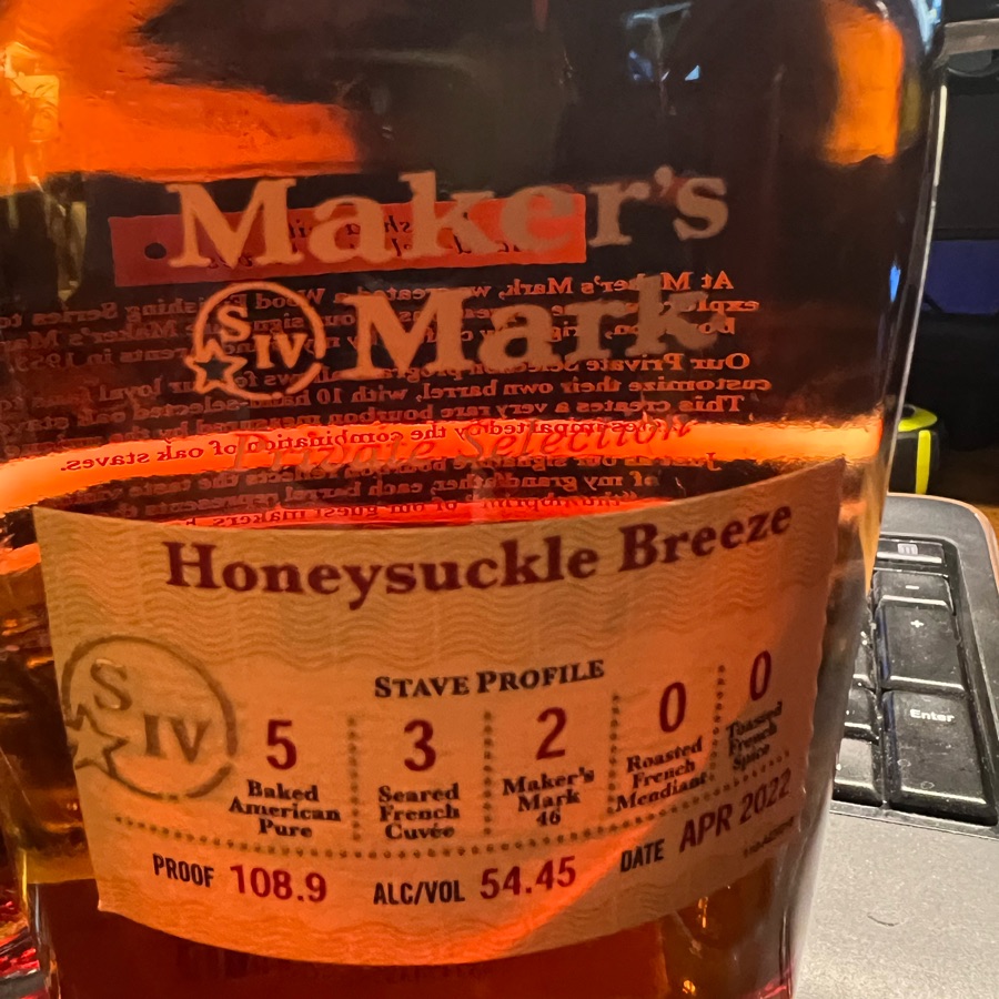 Makers Mark Private Selection Himey Suckle Breeze