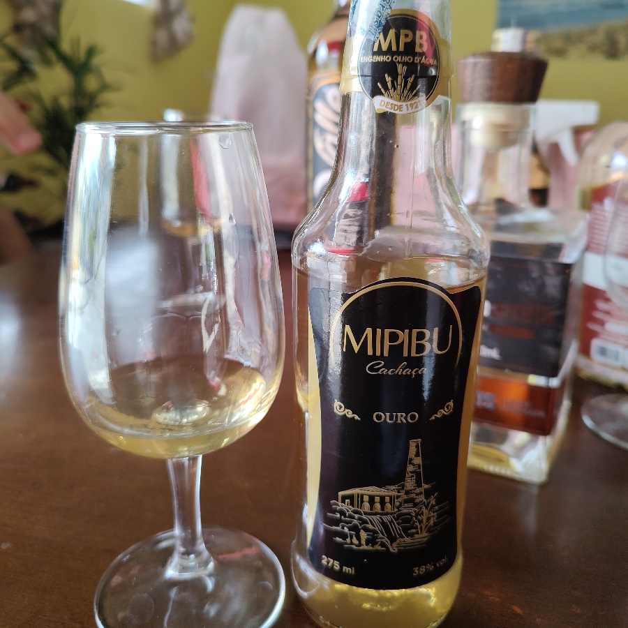 CACHAÇA MIPIBU OURO