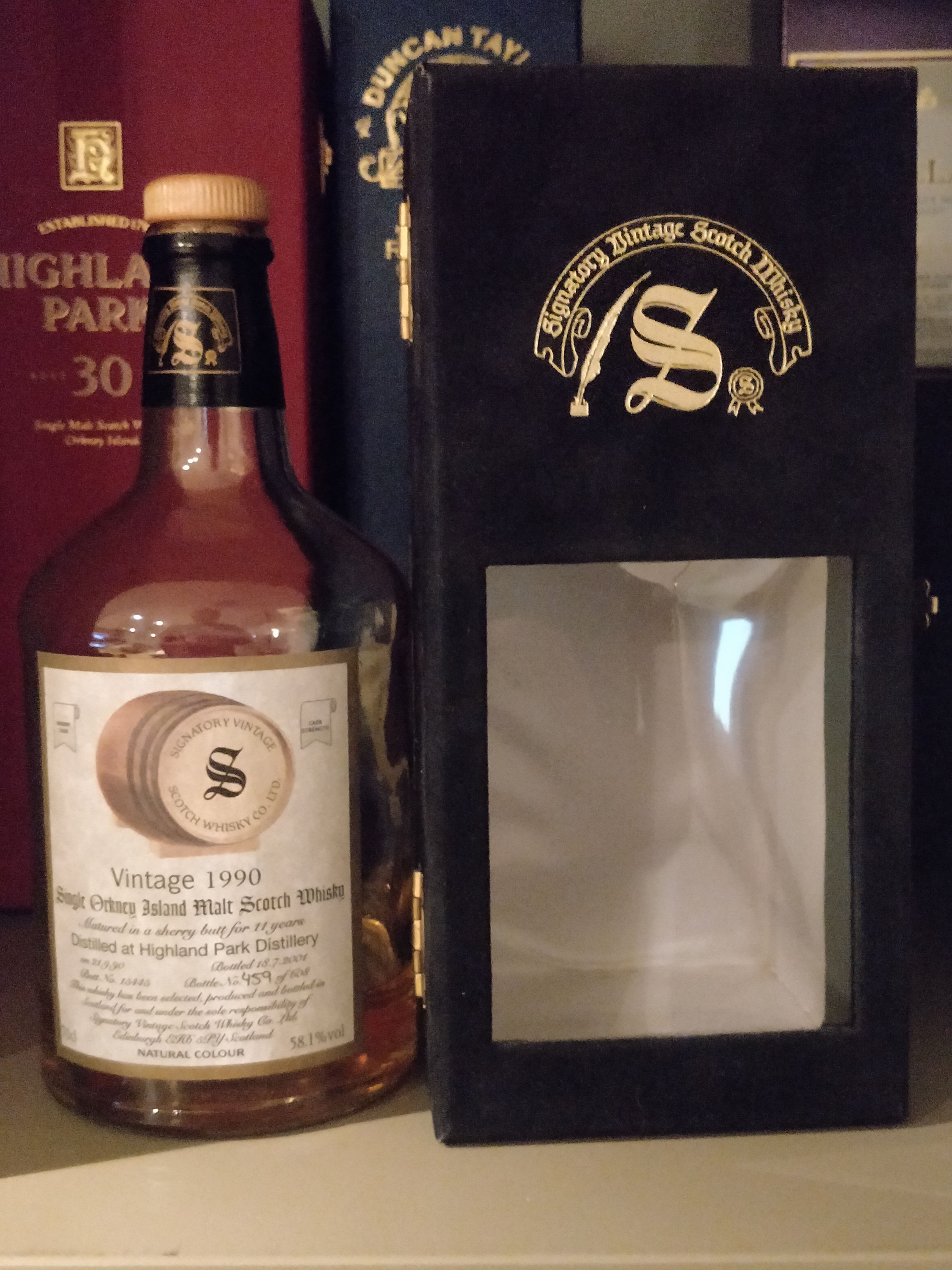 Highland Park 1990 11 Year Cask Strength (Signatory)