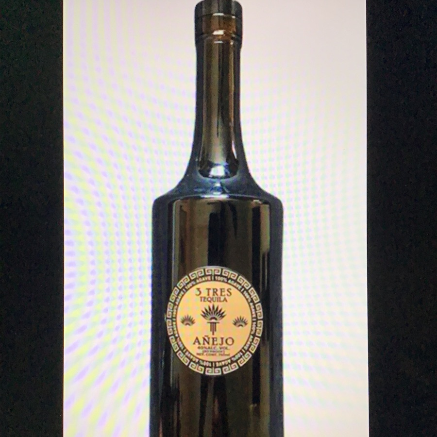 3 Tres Añejo