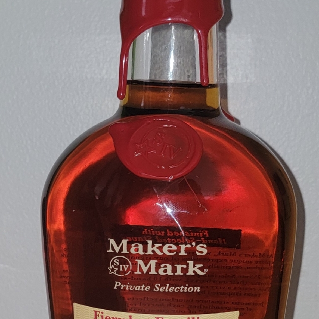 Makers Mark Private Selection Fiery but Familiar
