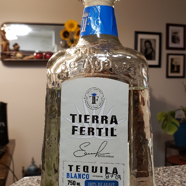 Tierra Fertil Blanco