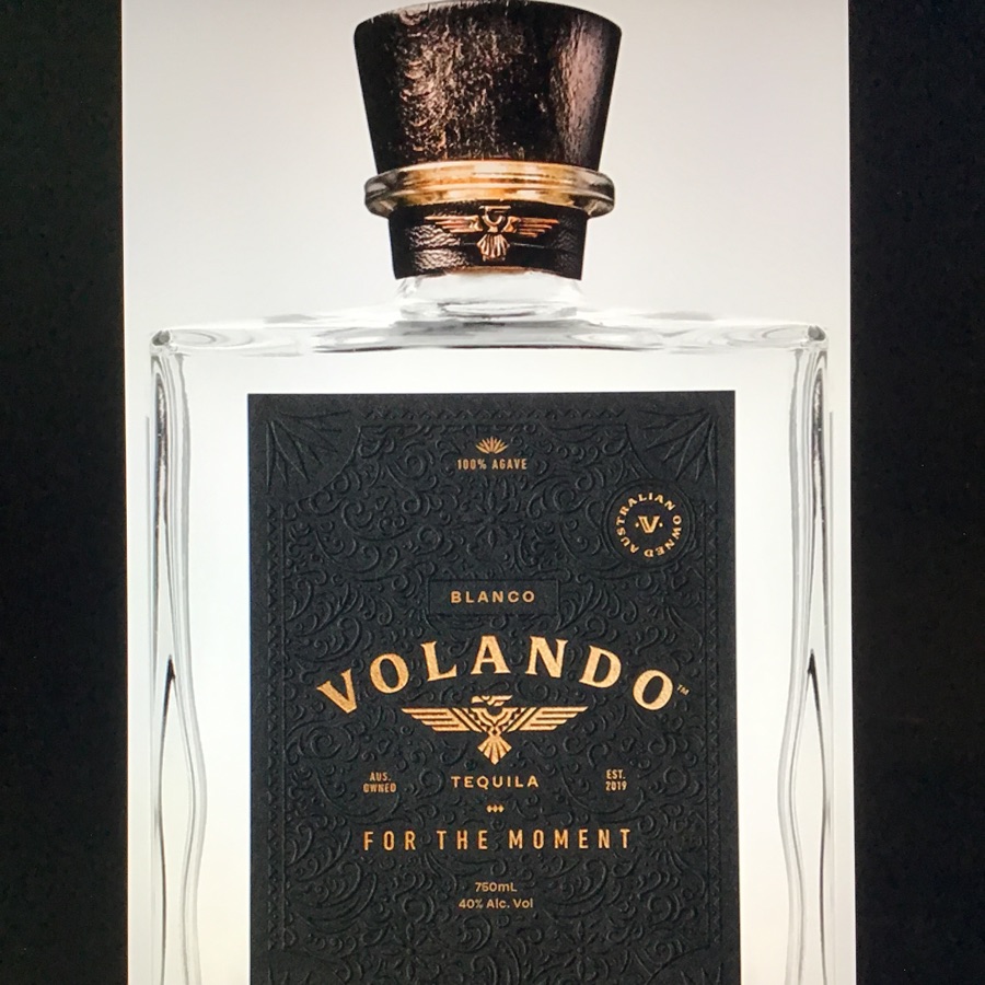 Volando Blanco