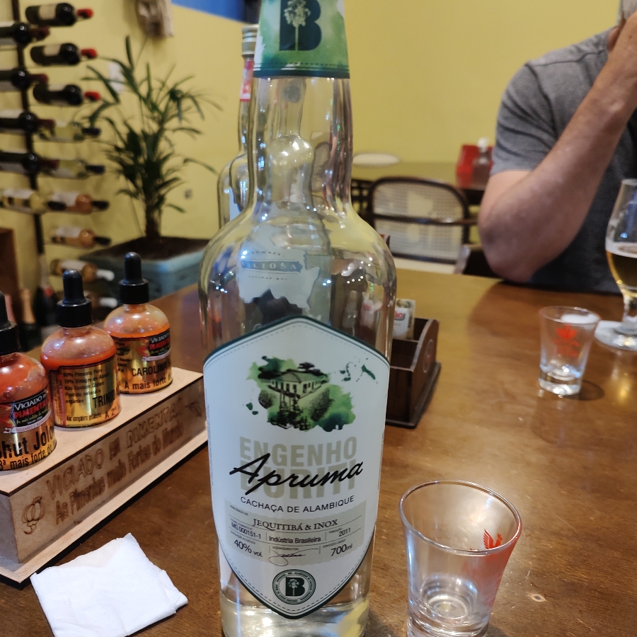 CACHAÇA ENGENHO BURITI APRUMA JEQUITIBÁ E INOX