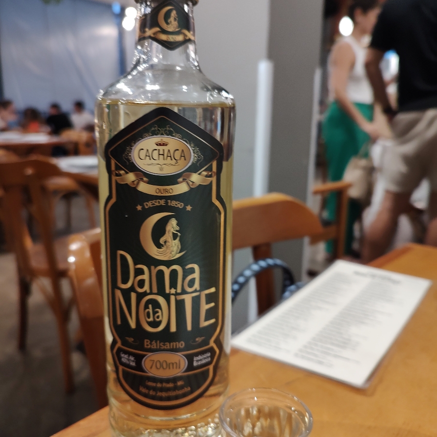 CACHAÇA DAMA DA NOITE BÁLSAMO