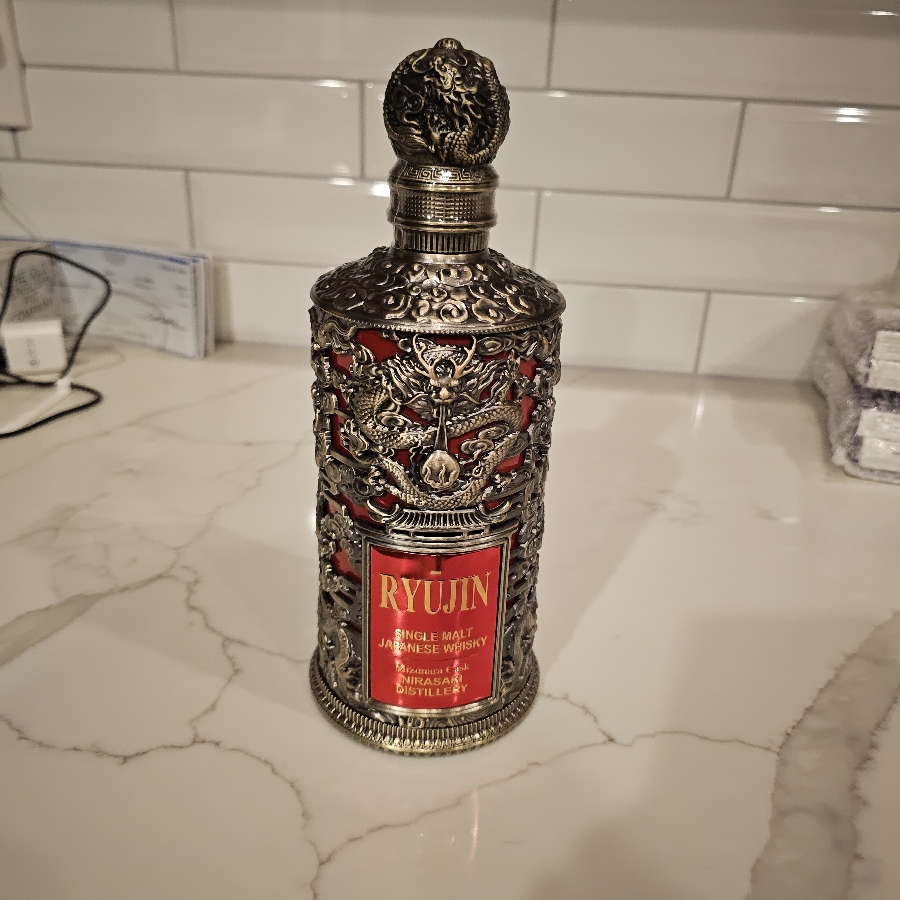Ryujin Single Malt Japanese Whisky, Mizunara cask, nirasaki distillery