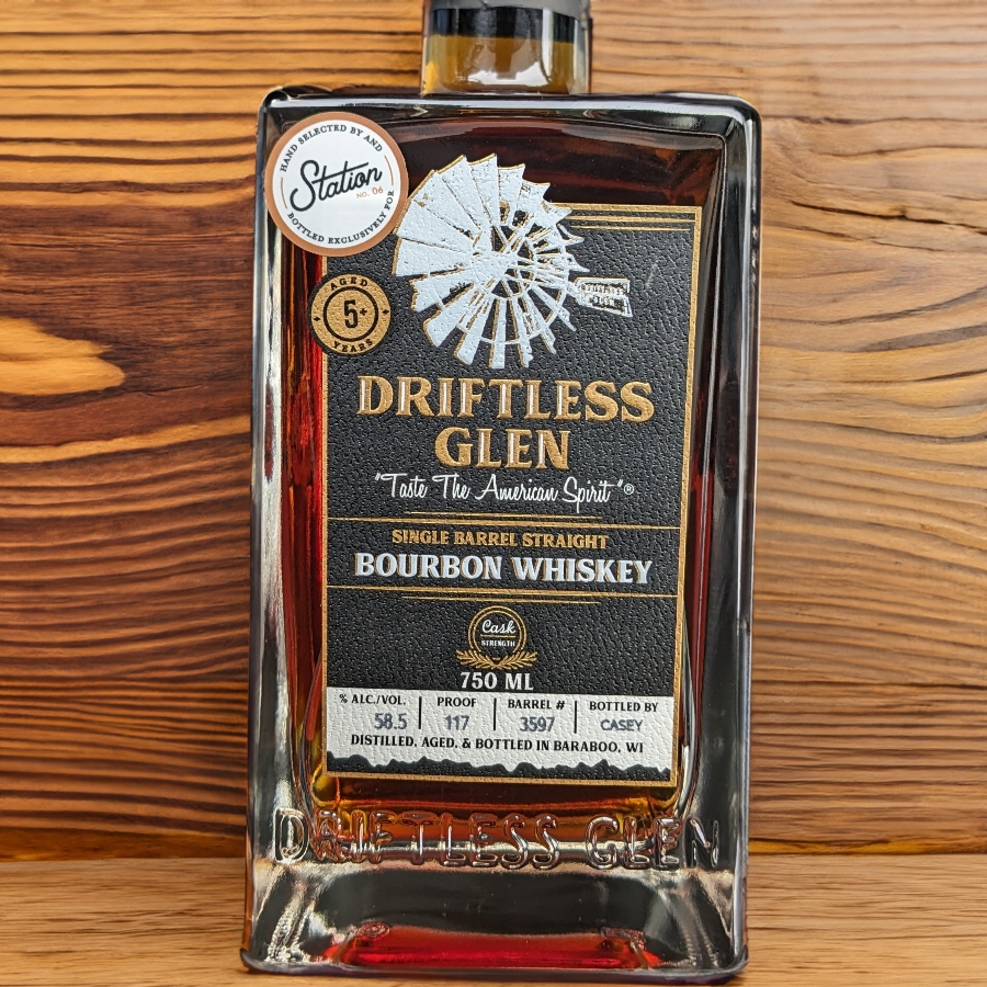 Driftless Glen Single Barrel Straight Bourbon Whiskey Aged 5 Years