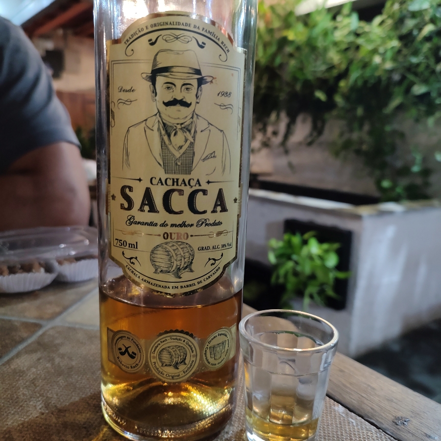 CACHAÇA SACCA OURO