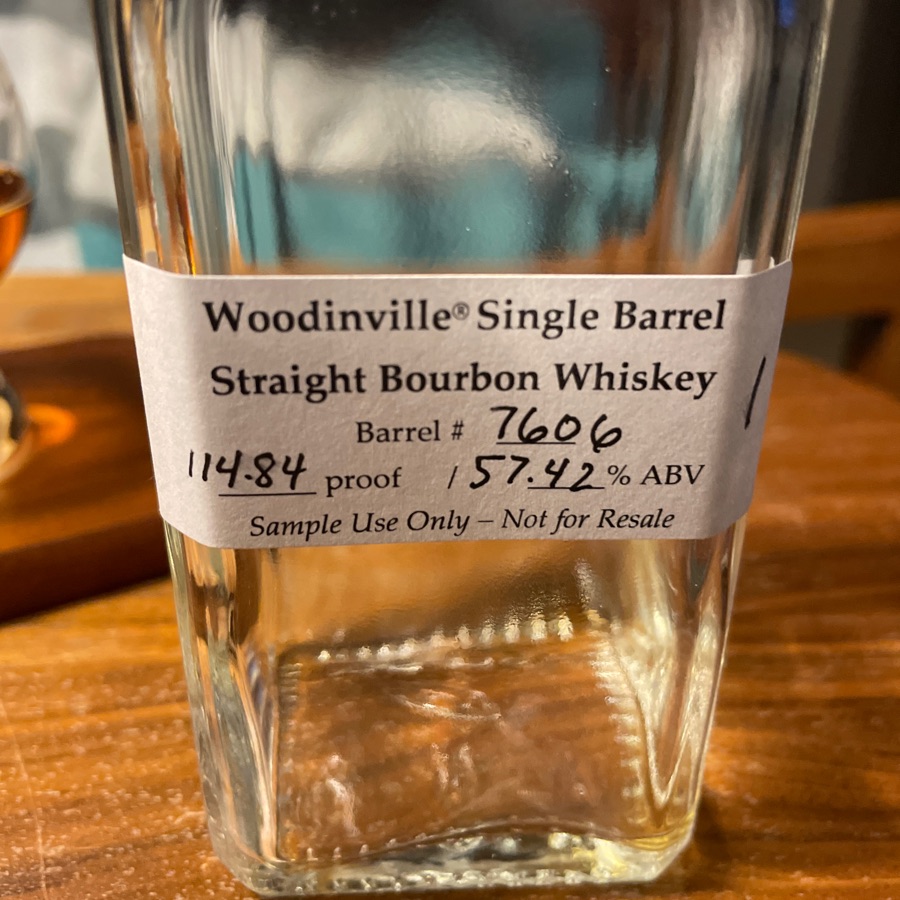 woodinville single barrel straight bourbon whiskey