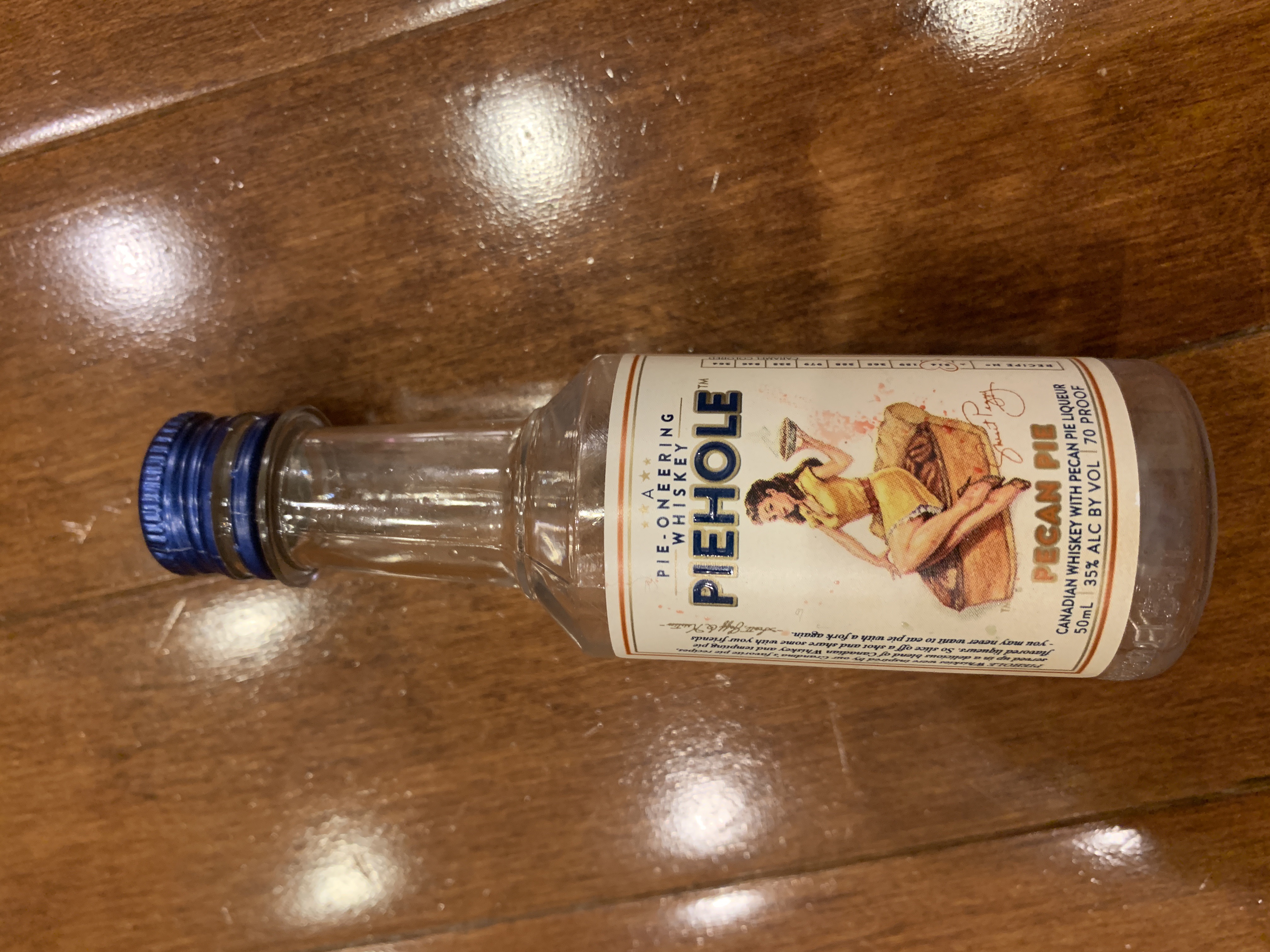 PIEHOLE Pecan Pie Canadian Whisky