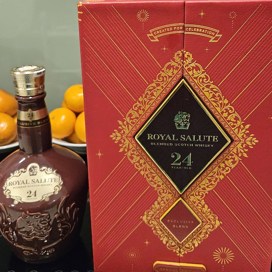 Royal Salute 24 years old Exlusive blend