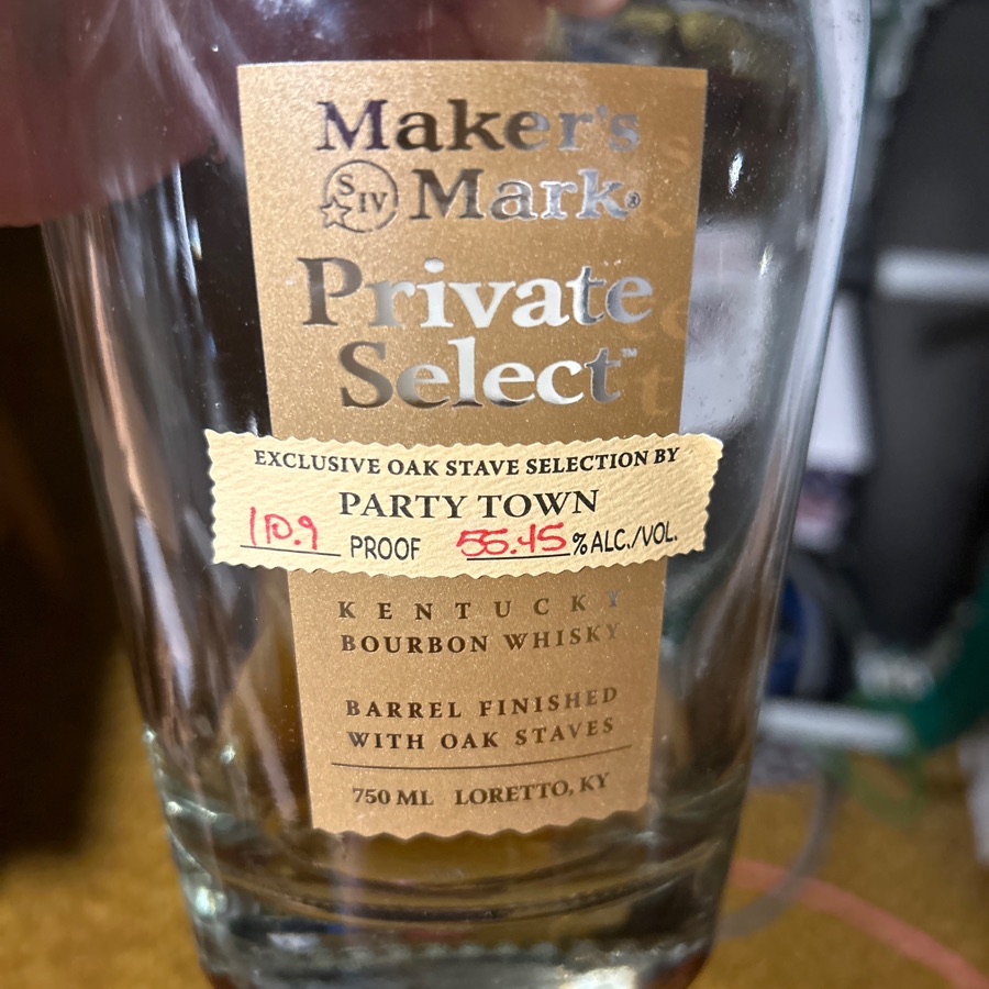 Maker's Mark Private Select oak stave selection by Party Town