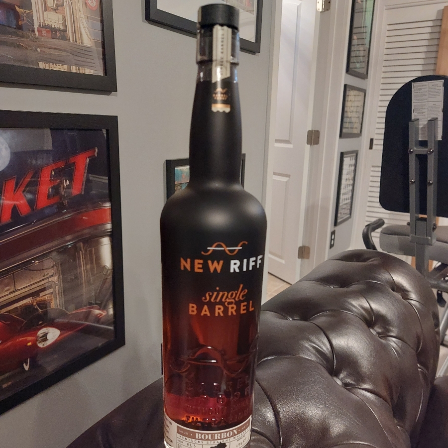 New Riff Single Barrel Select (Callsen's Main Street Market)