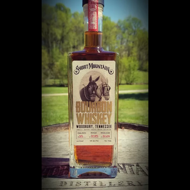 Short mountain bourbon whiskey