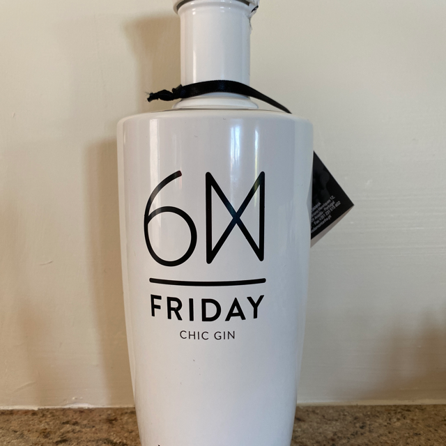 Friday chic gin