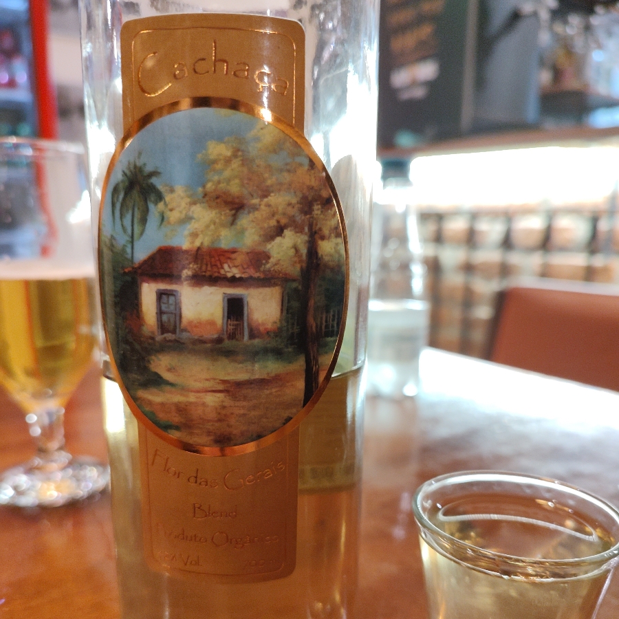 CACHAÇA FLOR DAS GERAIS PREMIUM BLEND