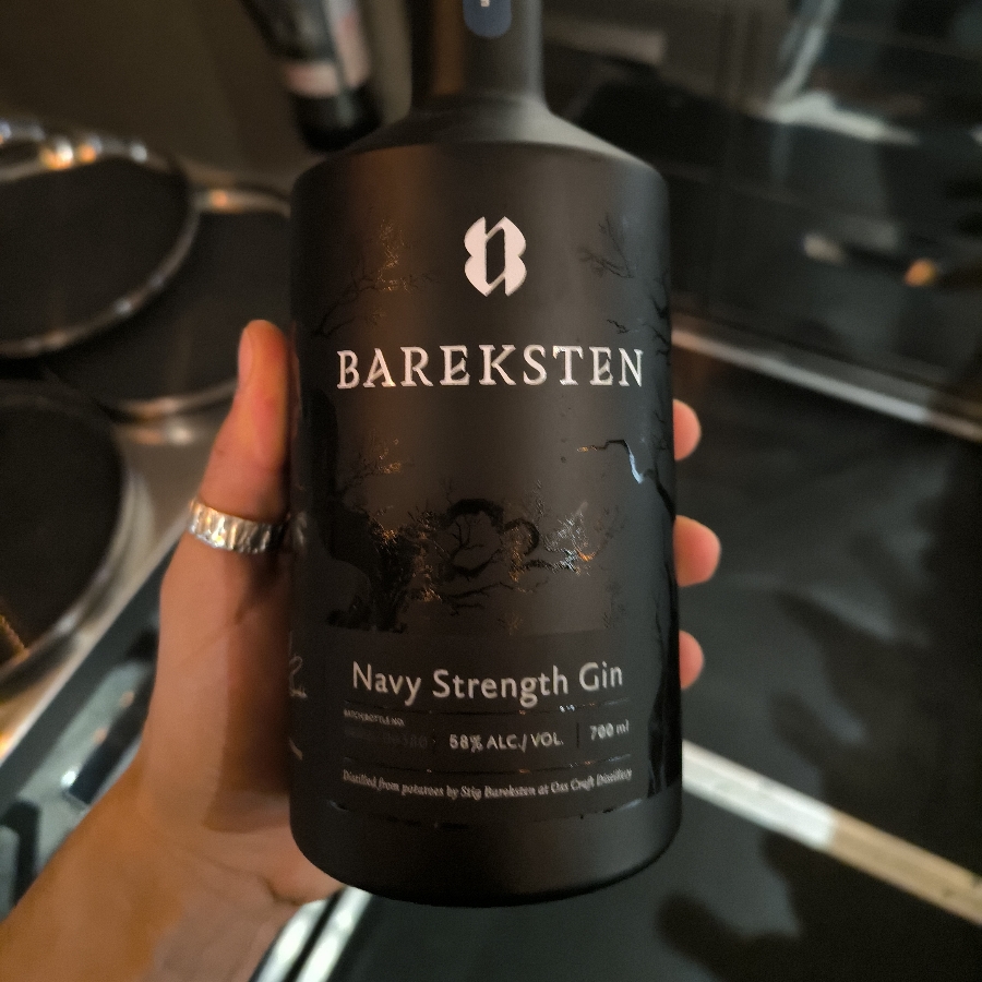 bareksten navy strength gin