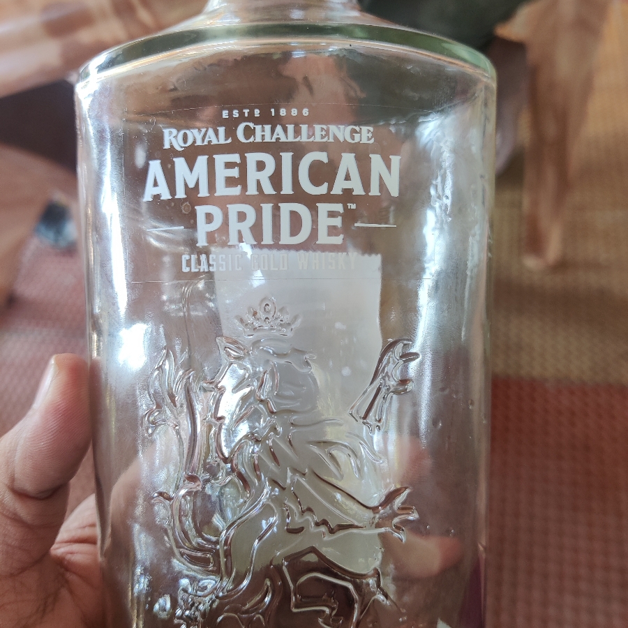 Royal Challenge American Pride Classic Gold Whisky