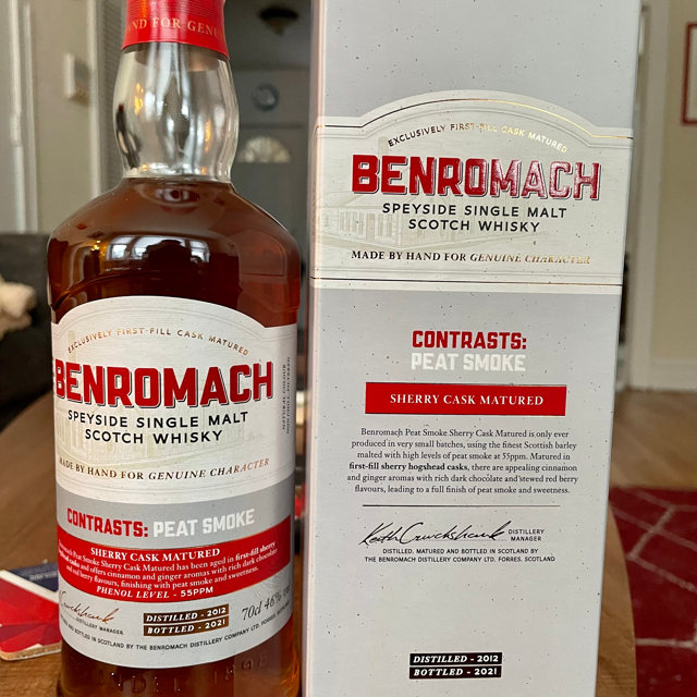 Benromach contrasts: peat smoke Sherry cask matured 2021
