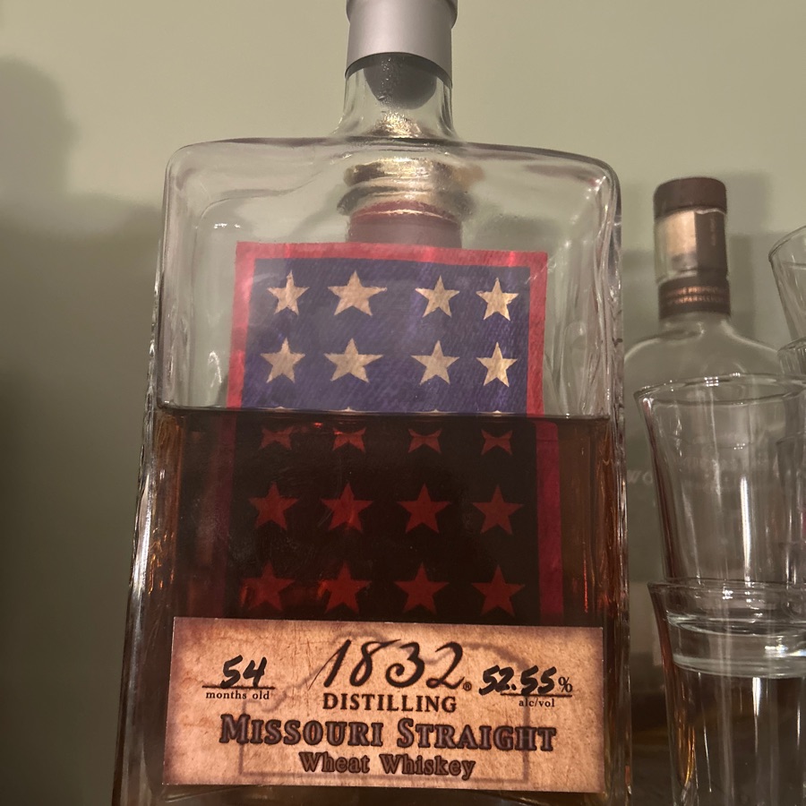 1832 Distilling Missouri Straight Wheat Whiskey