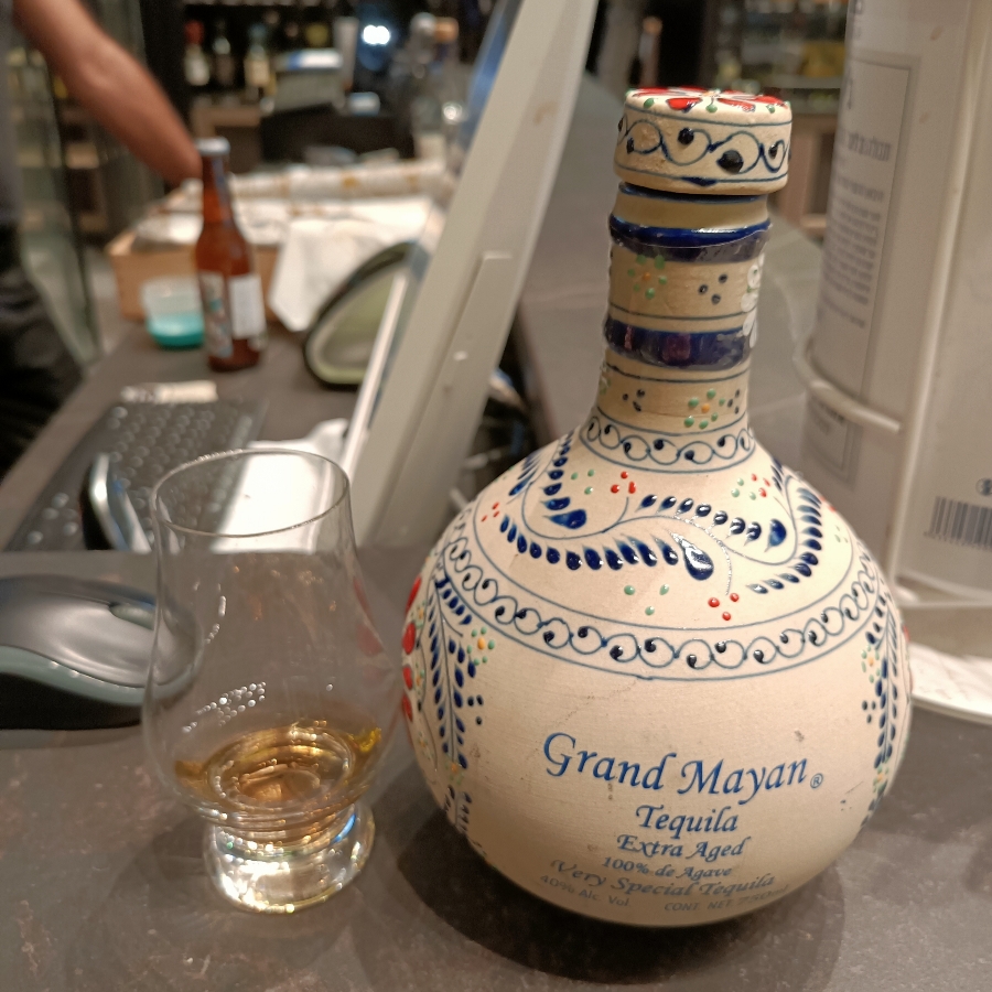 Grand Mayan - Tequila Extra Añejo