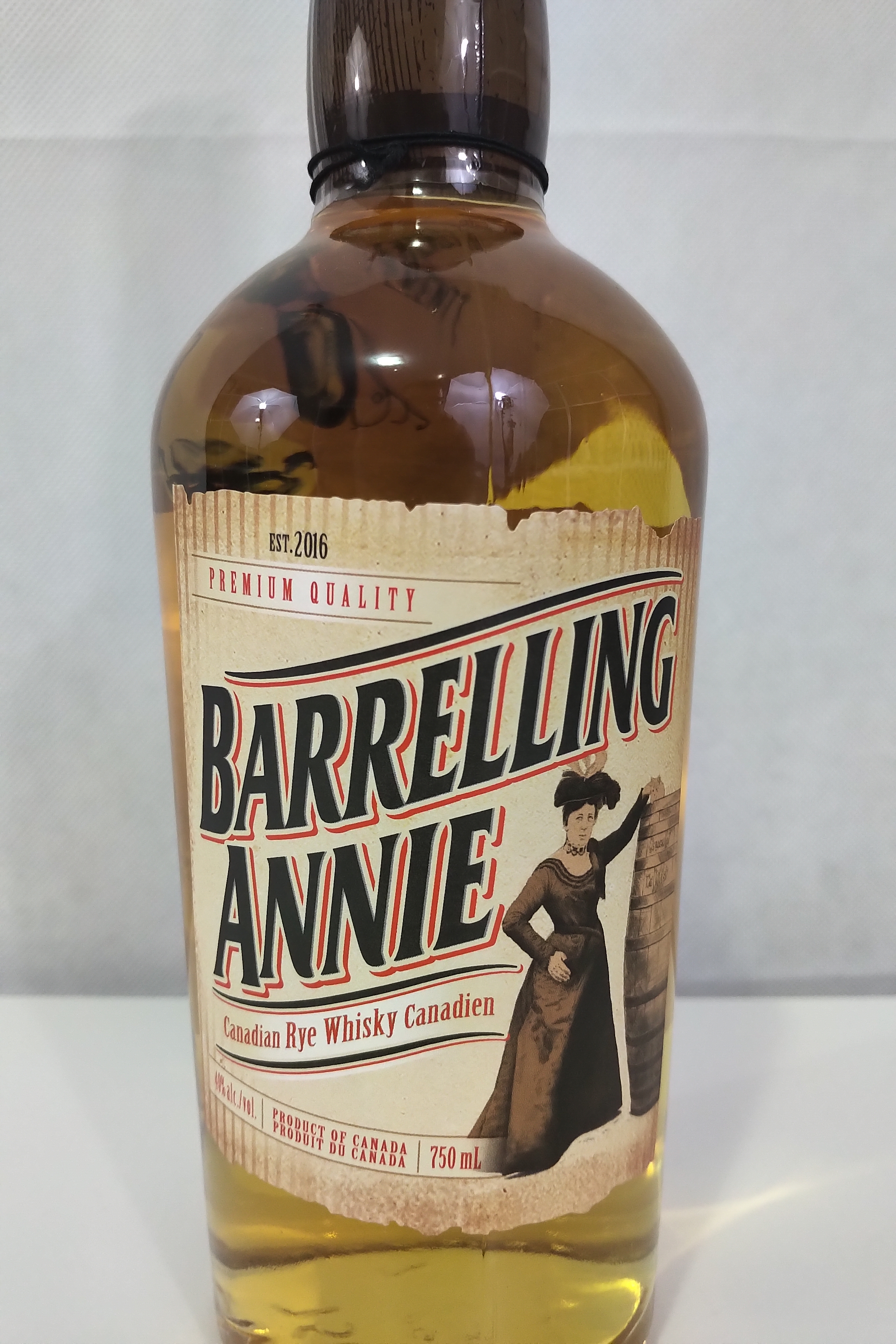 Barrelling Annie Canadian Rye Whisky