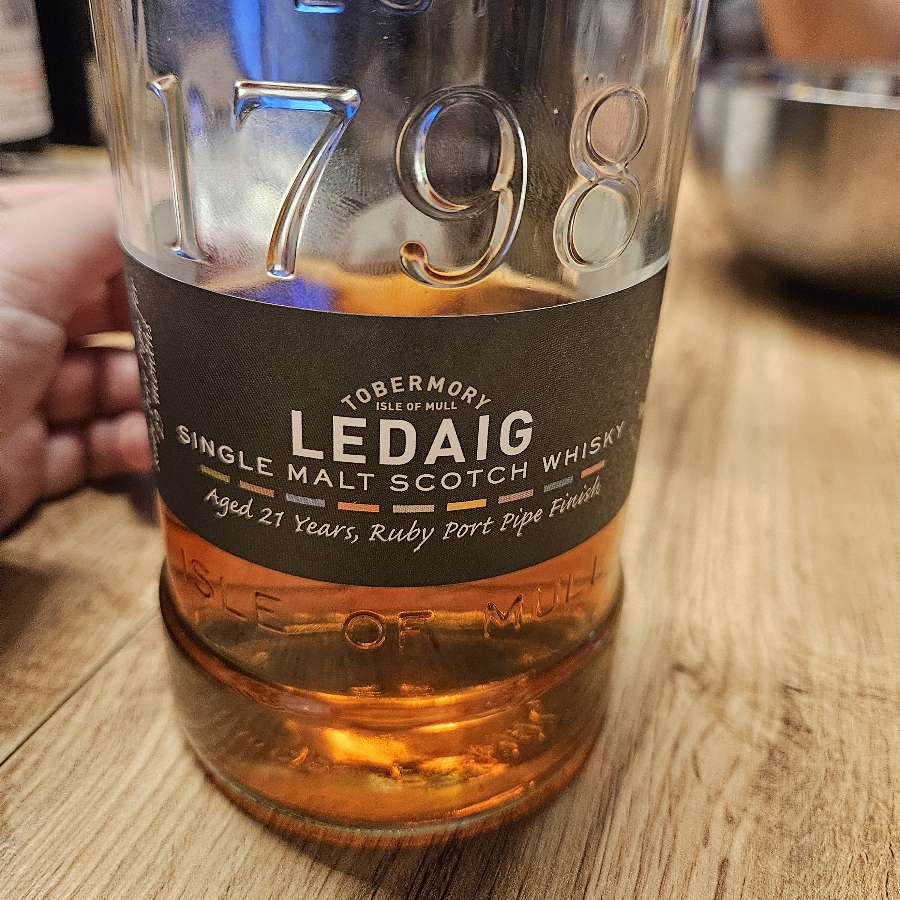 Ledaig 21 Years, Ruby Port Pipe Finish