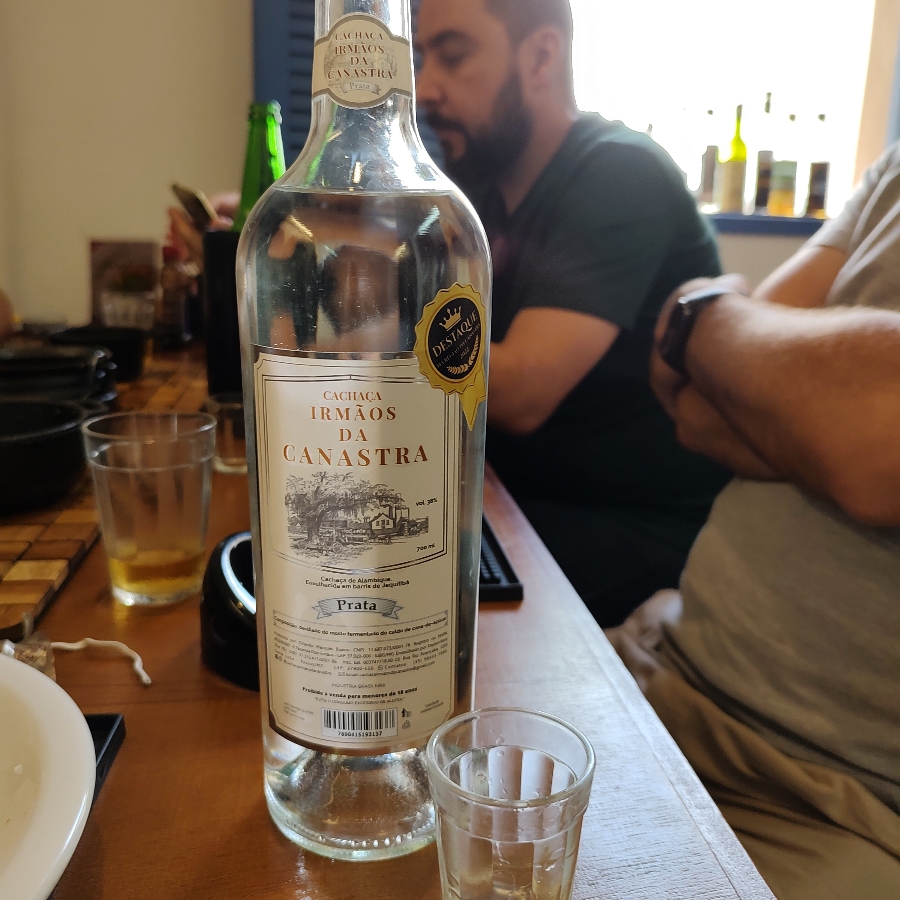 Cachaça Irmãos da Canastra Prata