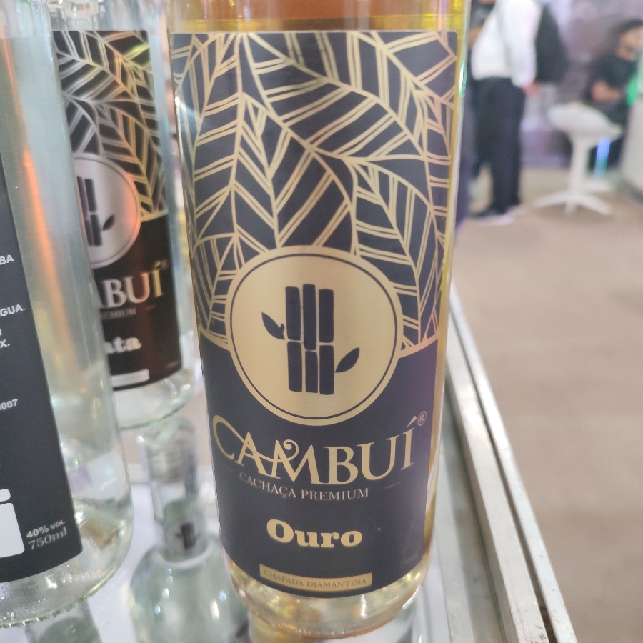 CACHAÇA CAMBUI PREMIUM OURO AMBURANA