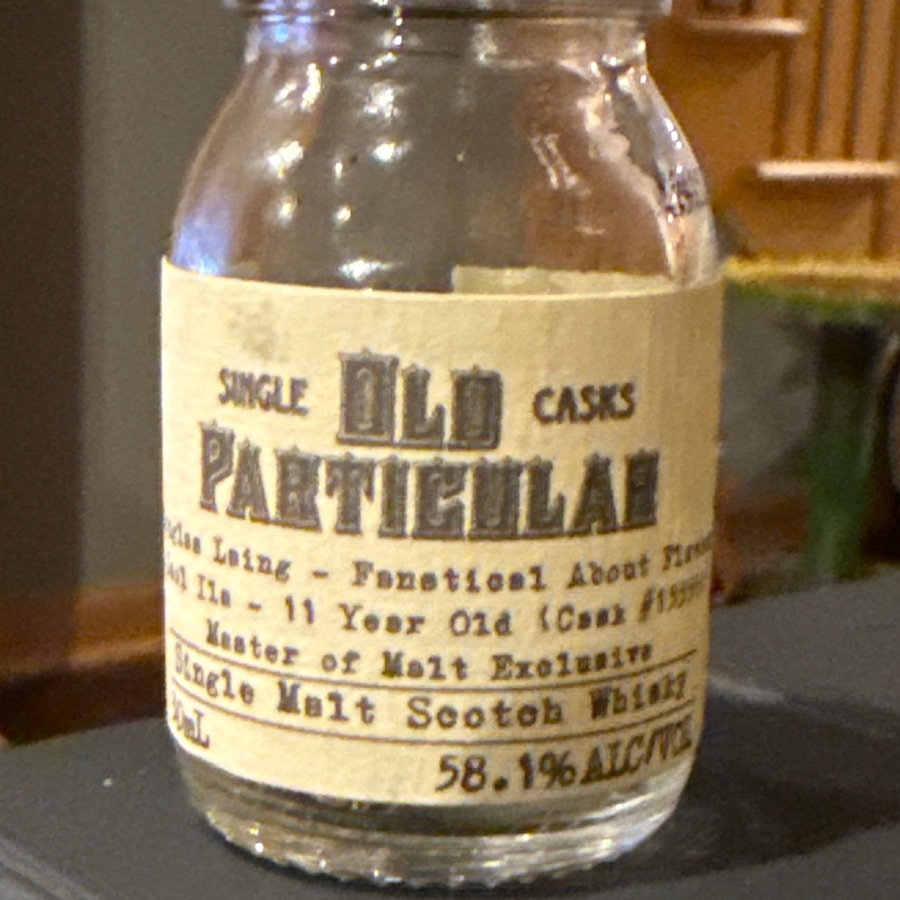 Caol Ila 11 Year Old 2011 (cask 15555) - Old Particular Fanatical About Flavour (Douglas Laing)