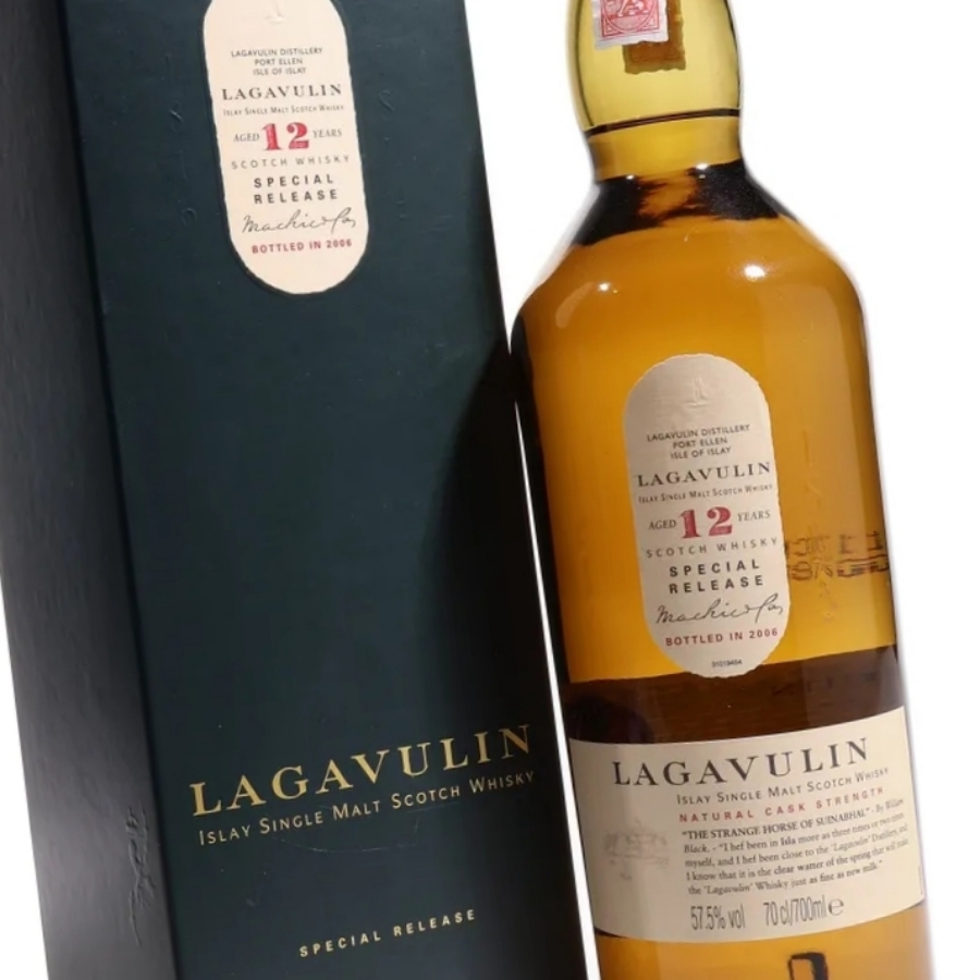 Lagavulin 12 Year Cask Strength (2006 Special Release)