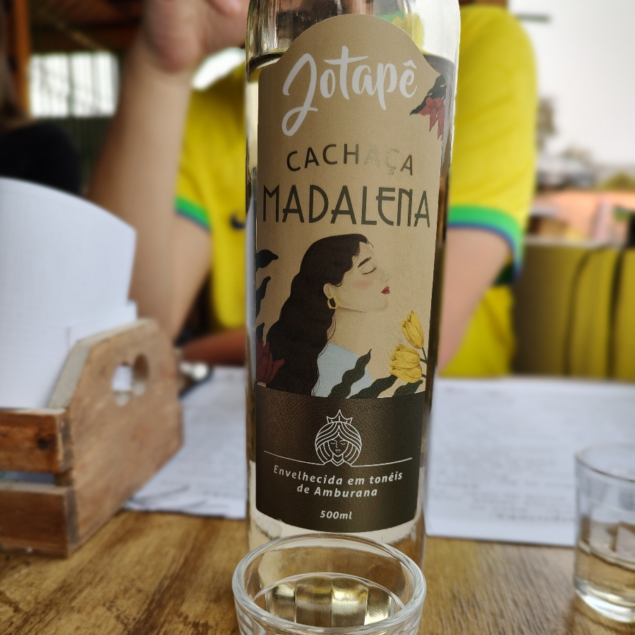 CACHAÇA JOTAPÊ MADALENA AMBURANA