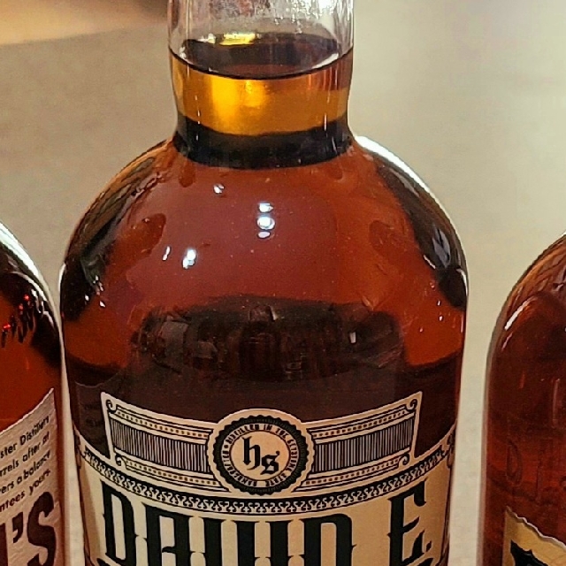 David E. Pennsylvania Straight Bourbon Whiskey Red Label