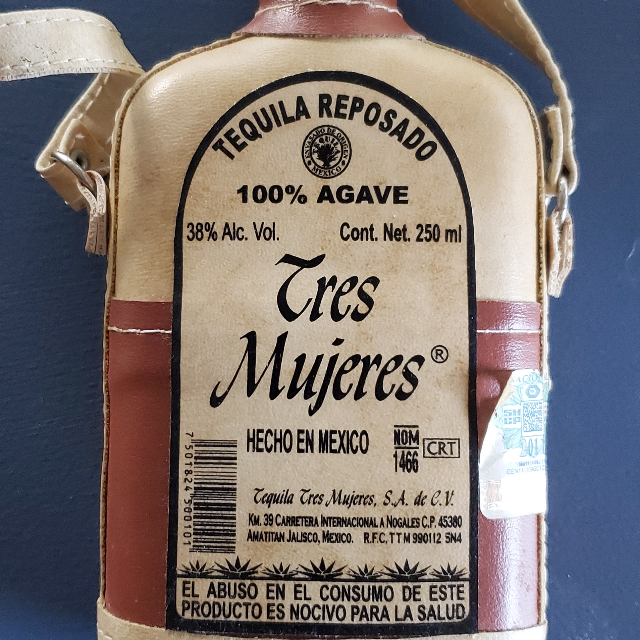 Tres Mujeres