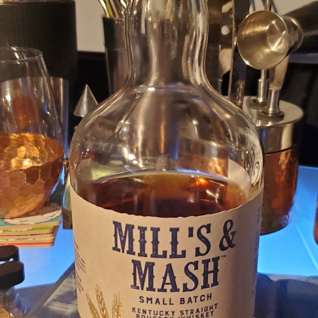 Mill's & Mash Kentucky Bourbon