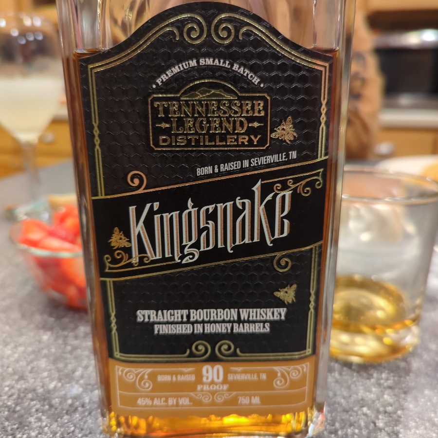 Tennessee legend kingsnake finished in honey barrel