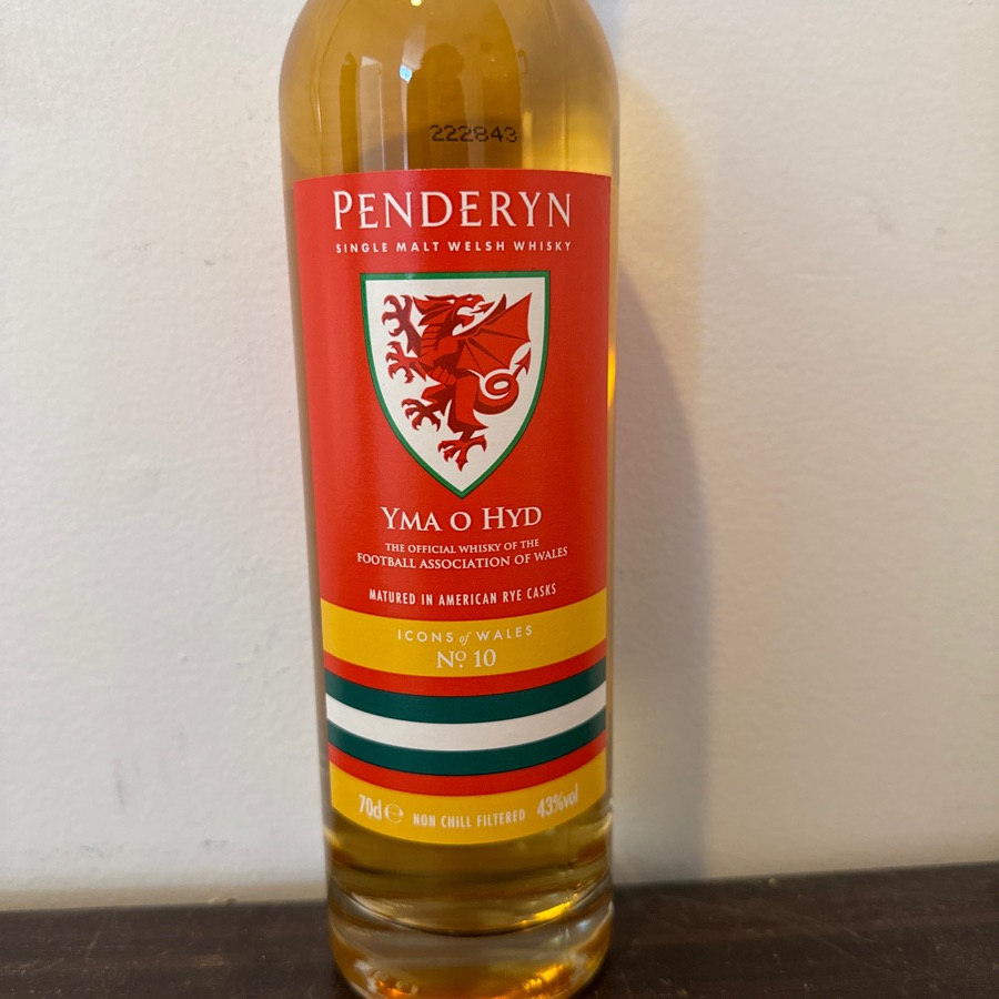 Penderyn Single Malt Welsh Whisky Yma O Hyd