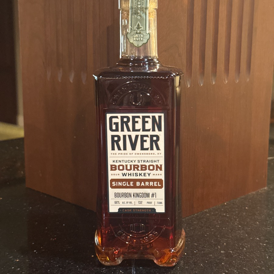 Green River Single Barrel Bourbon (Bourbon Kingdom #1)