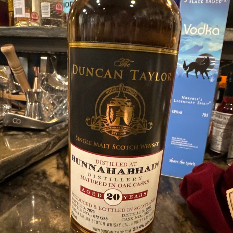 bunnahabhain 20 yr. Duncan Taylor