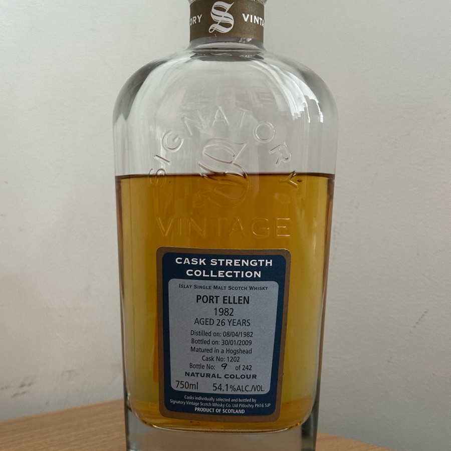 Signatory Port Ellen 1982 Aged 26 Years